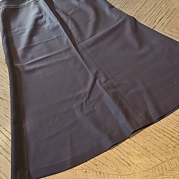 Dark brown a line skirt size 2 Theory - Picture 10 of 11
